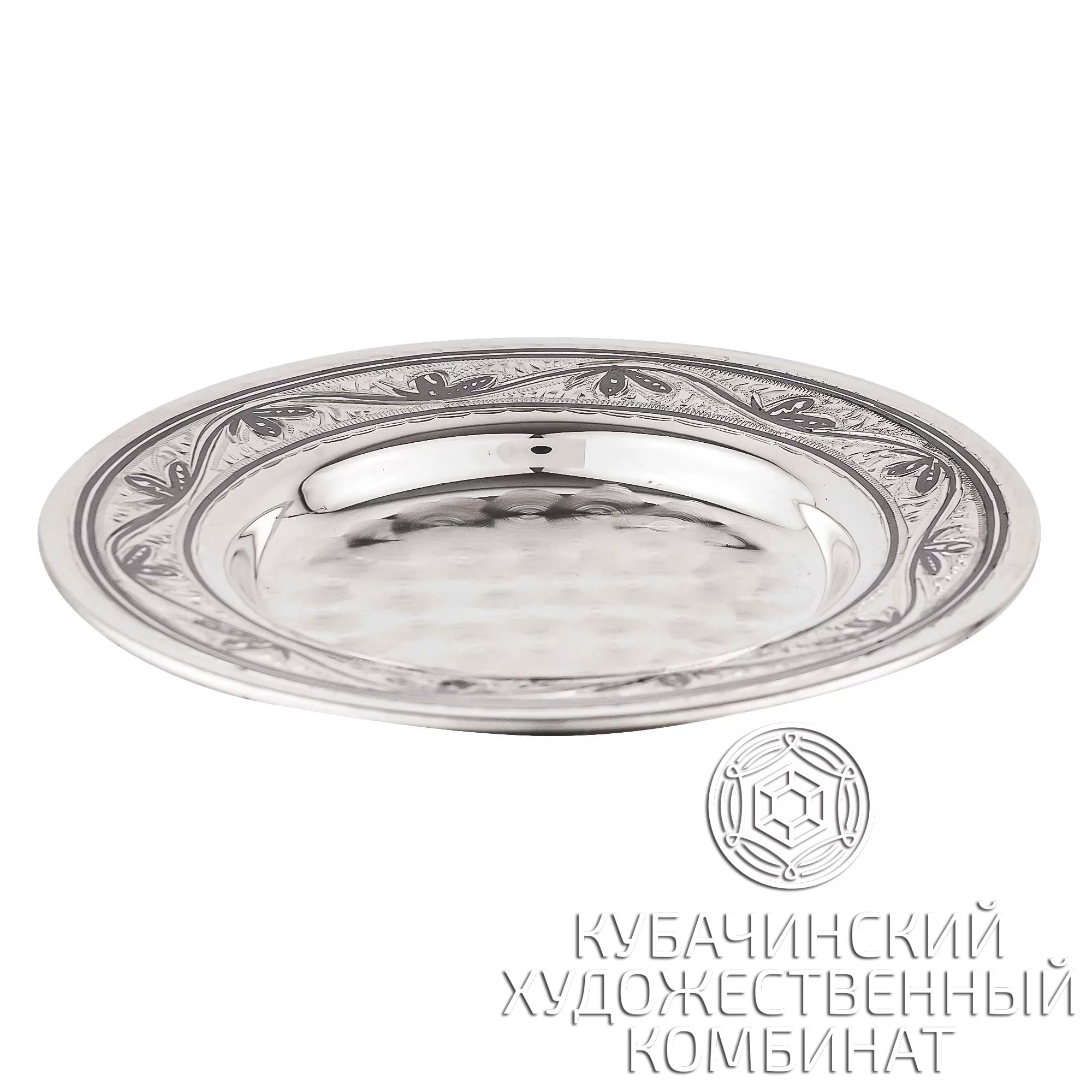 Блюдце из серебра
