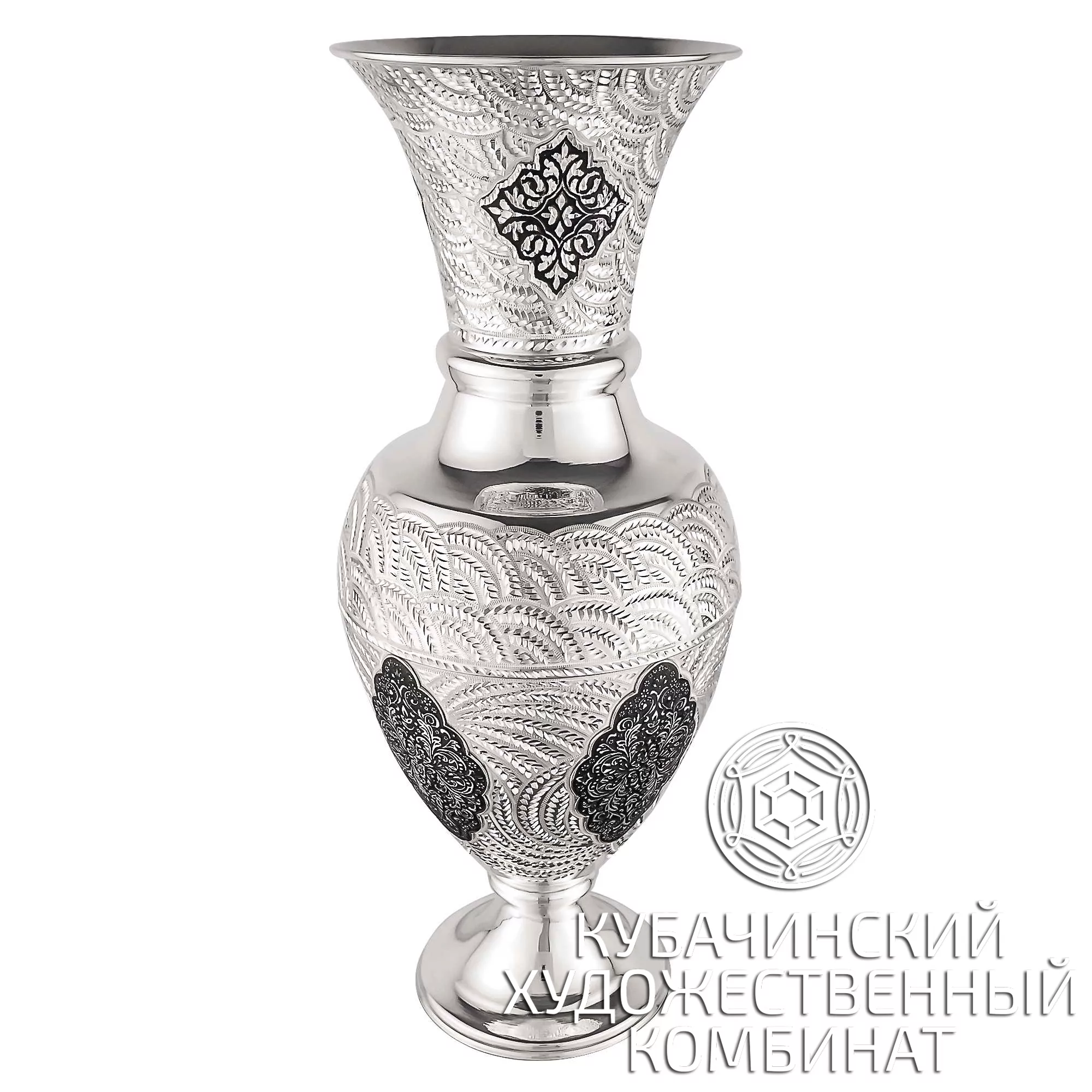 Ваза из латуни