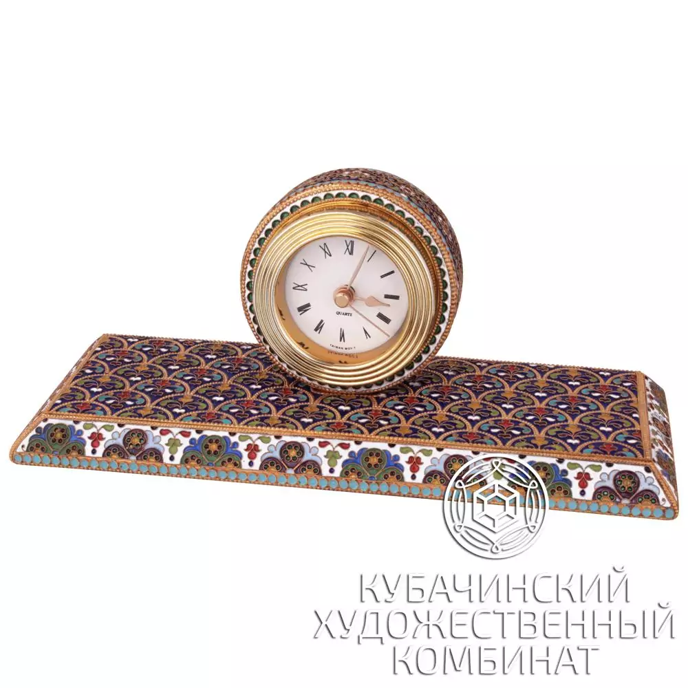 Часы на подставке с эмалью