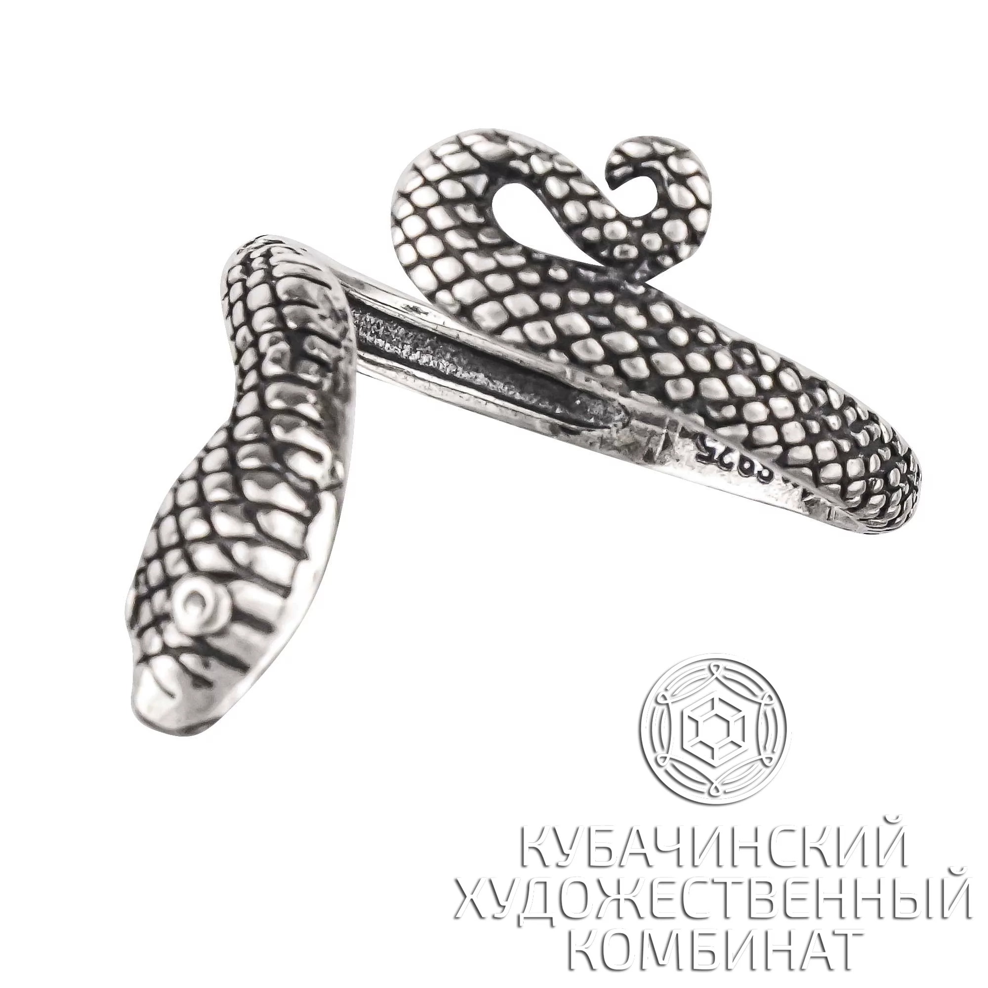 Кольцо из серебра 925 пробы