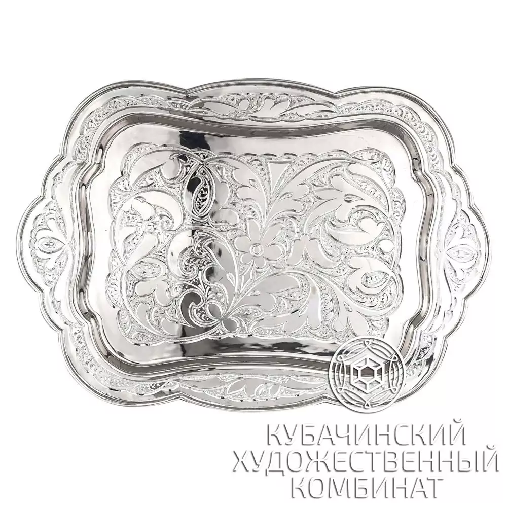 Поднос из серебра