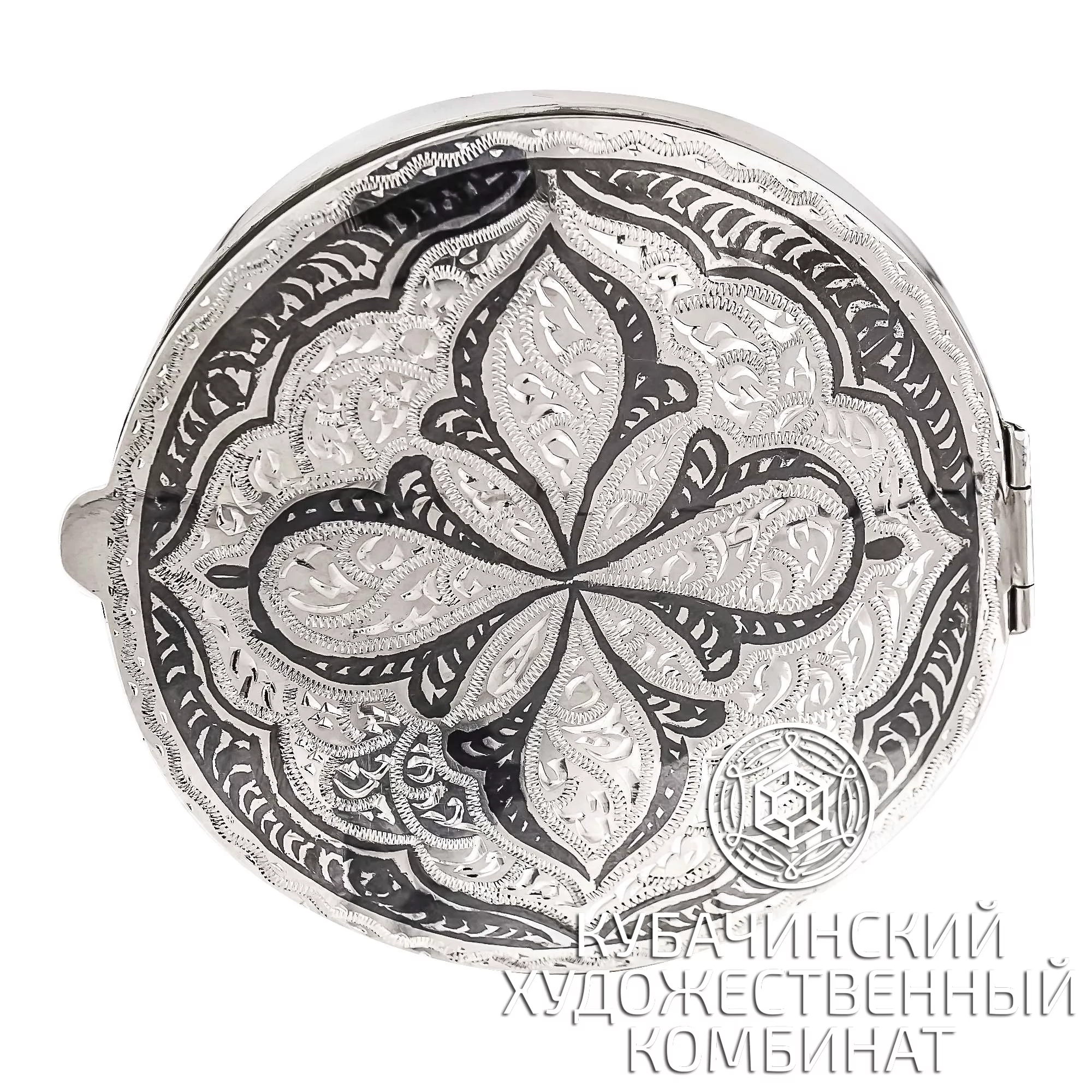 Таблетница из серебра 