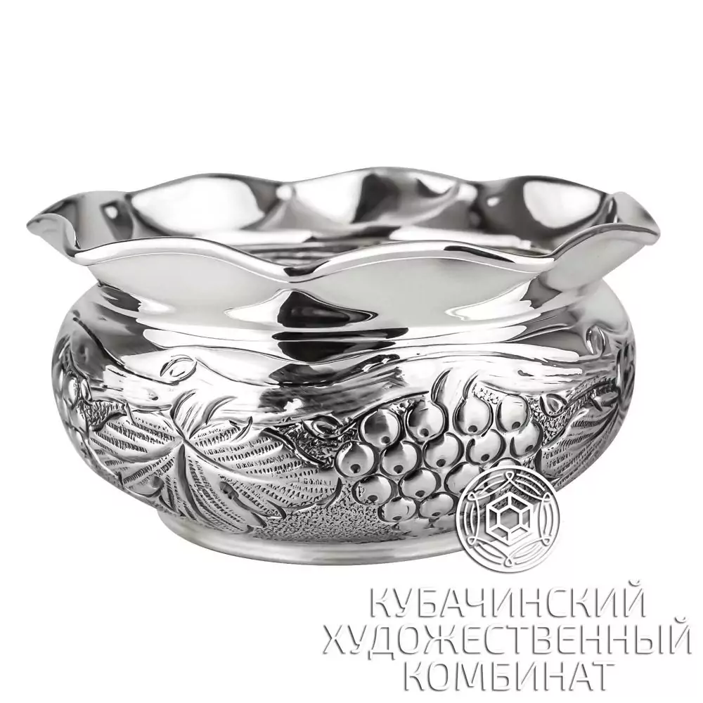 Конфетница ручной рабты из серебра 925 пробы