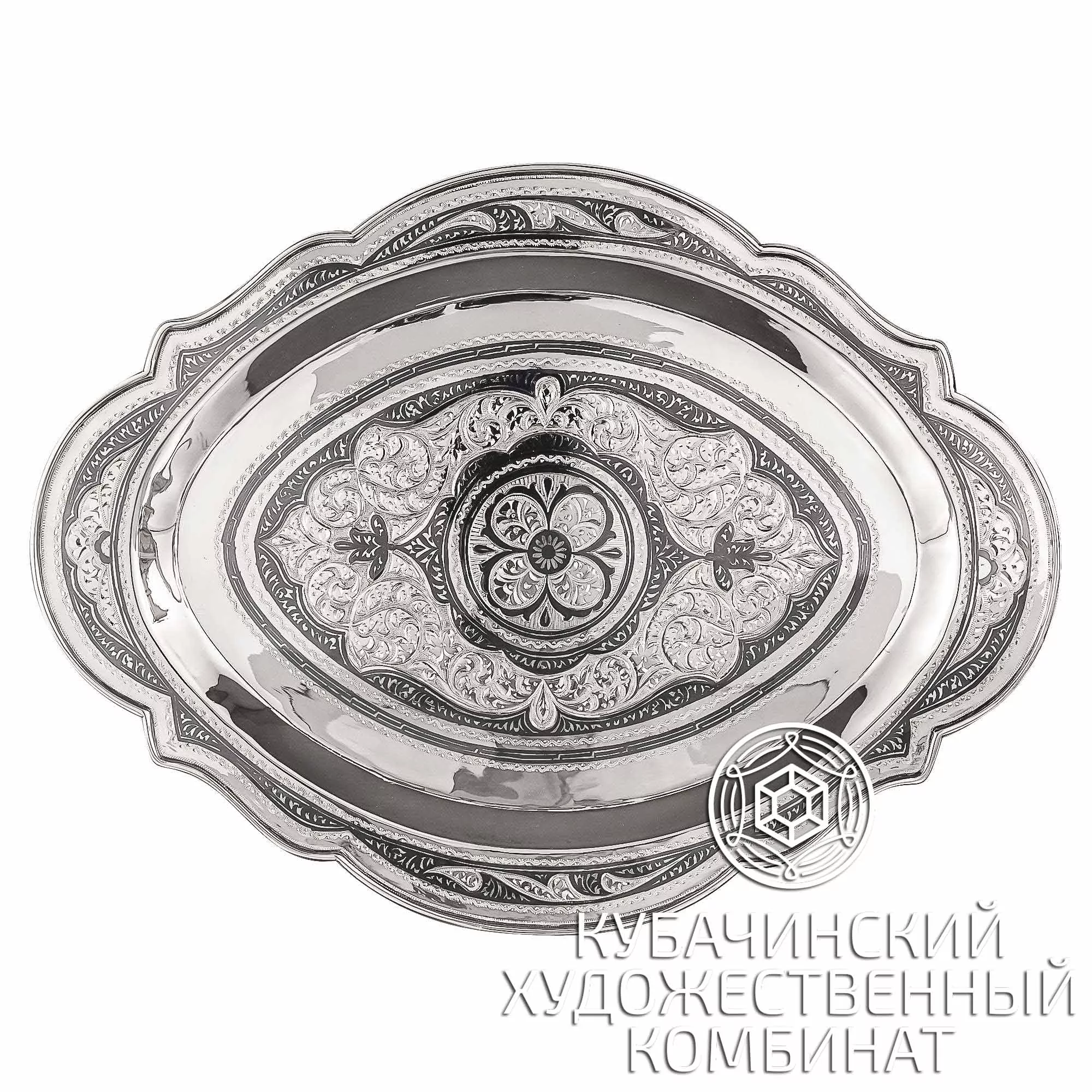 Поднос из серебра
