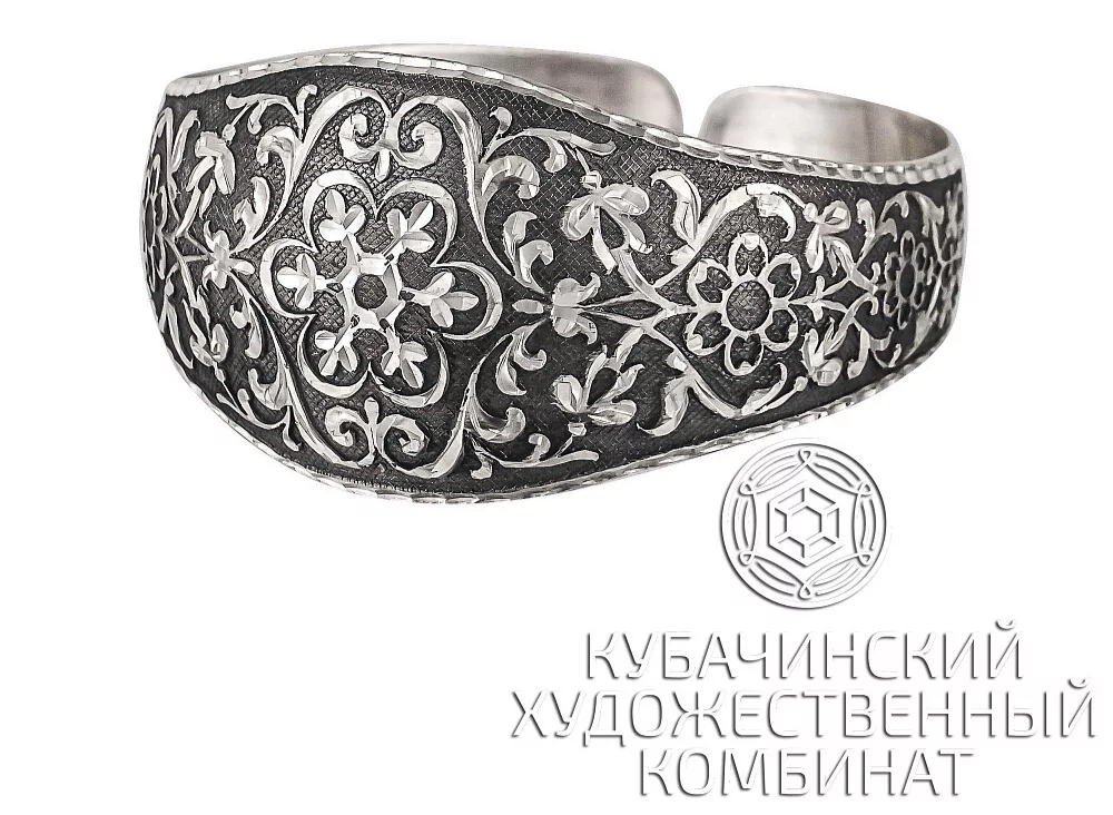 Почему темнеет серебро