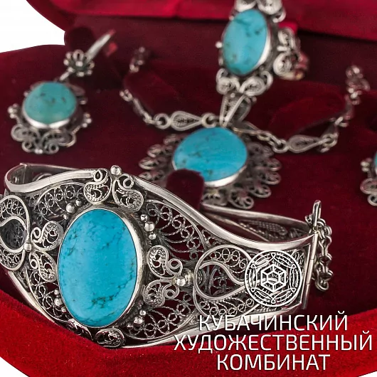 Комплект украшений из серебра