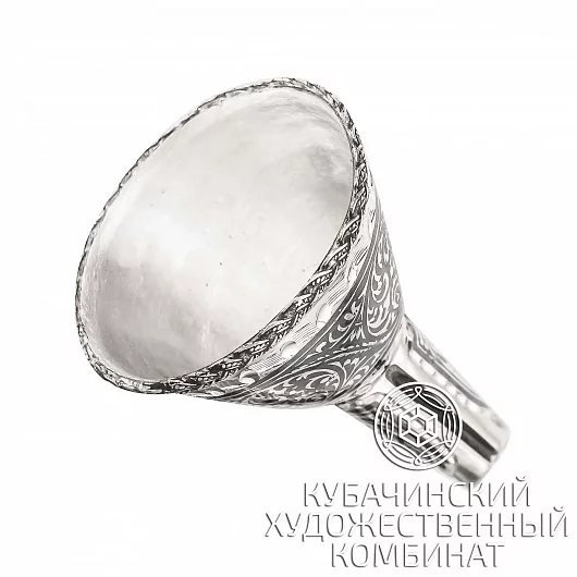 Воронка серебряная