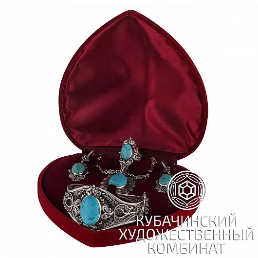 Комплект украшений из серебра