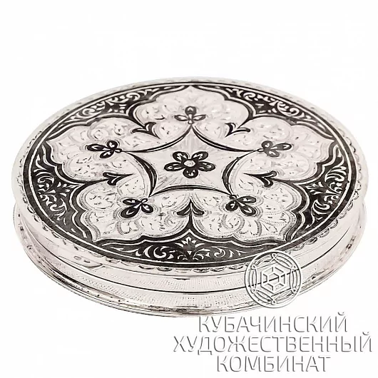 Пудреница из серебра