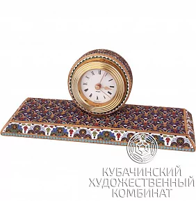 Часы на подставке с эмалью