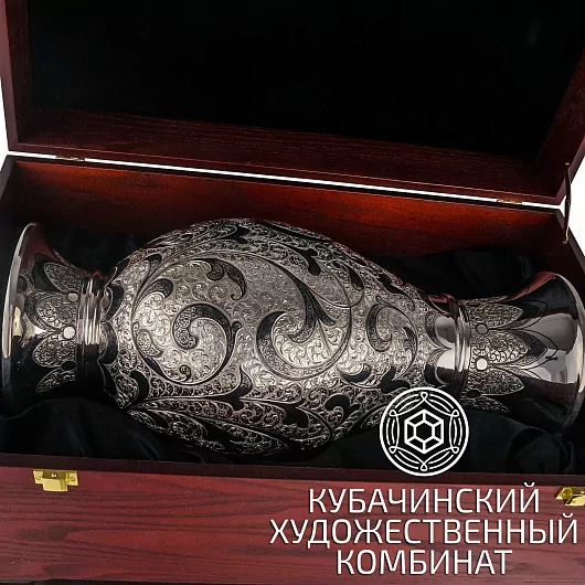 Ваза из серебра