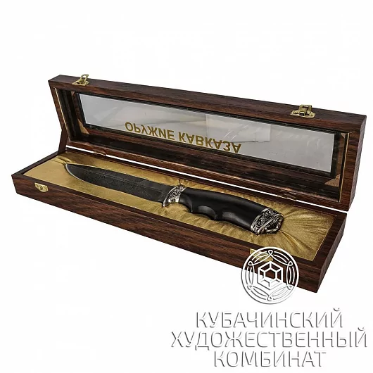 Нож из дамасской стали