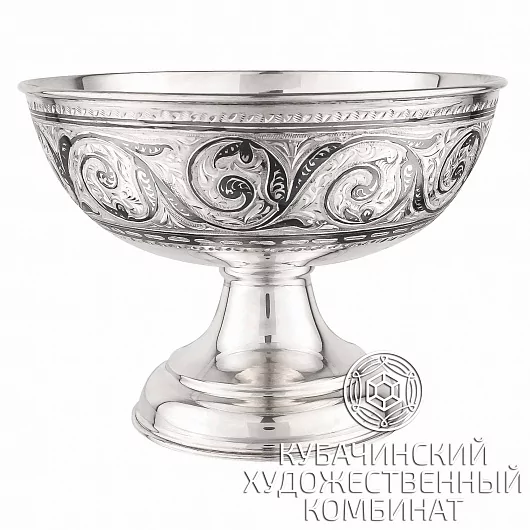 Конфетница из серебра на 850 мл