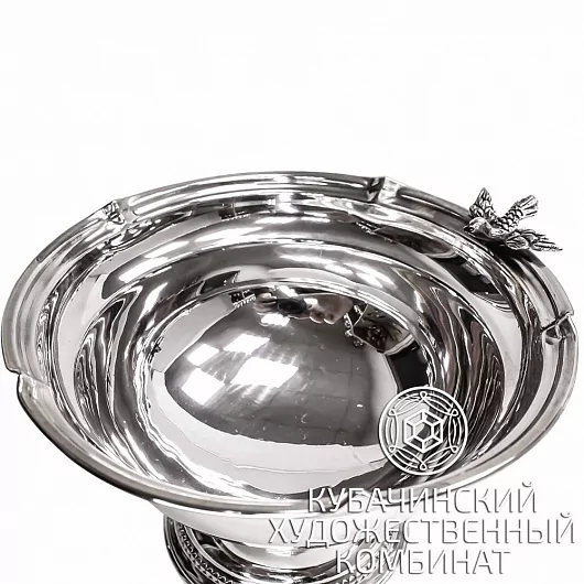 Конфетница "Птичка" из серебра 925 пробы на 400 мл
