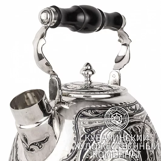 Чайник из серебра на 1800 мл