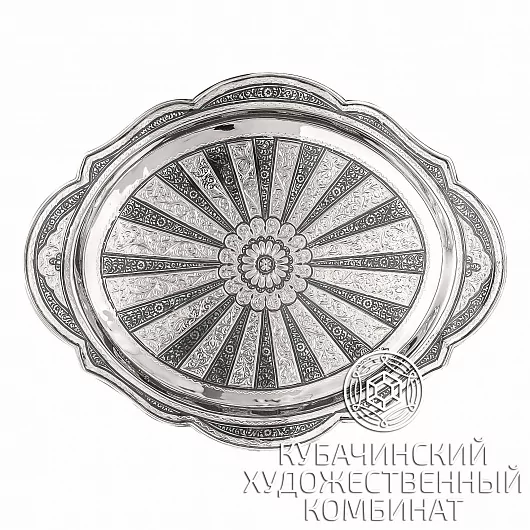 Поднос из серебра