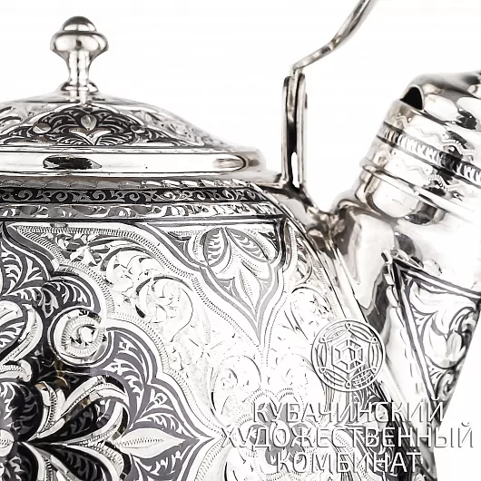 Чайник из серебра на 1800 мл