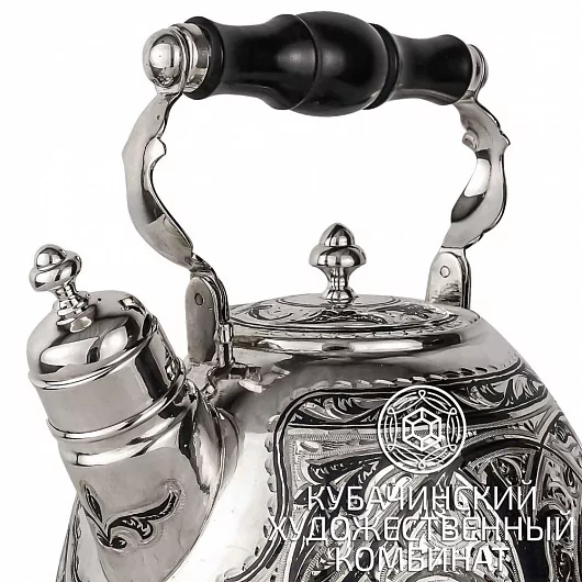Чайник из серебра на 1800 мл