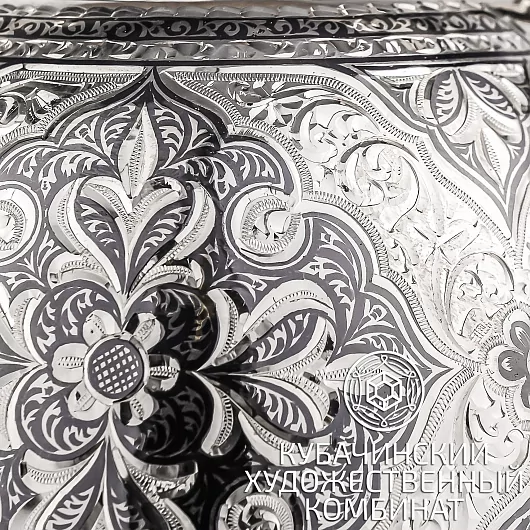 Чайник из серебра на 1800 мл