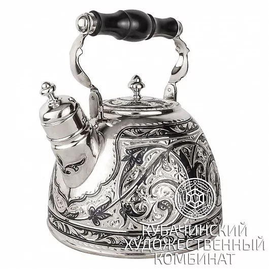 Чайник из серебра на 1800 мл