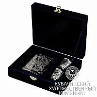 Подарочный набор с фляжкой на 150 мл и 2 стопками на 40 мл