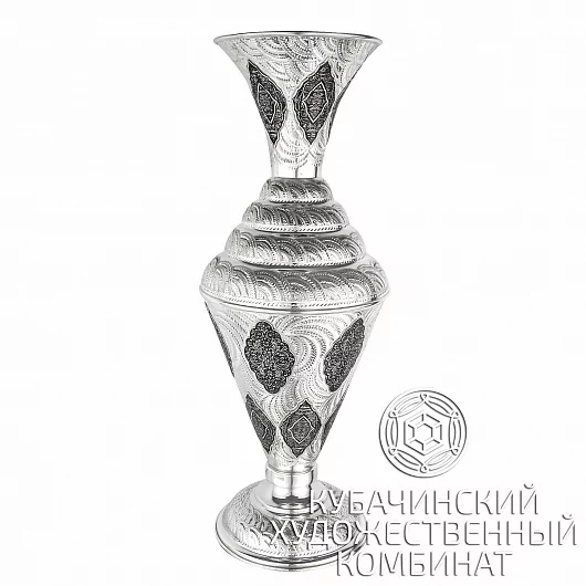 Ваза из латуни