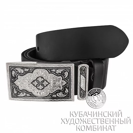 Ремень с серебряной пряжкой