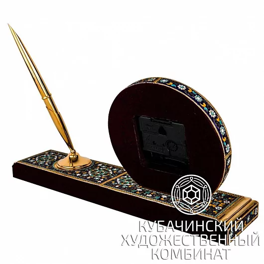 Настольные часы из серебра