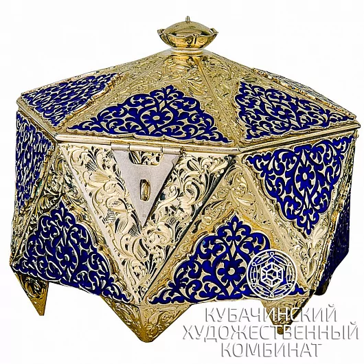 Шкатулка с позолотой