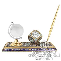 Настольные часы из серебра