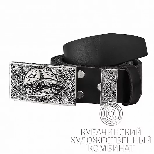 Ремень с серебряной пряжкой 